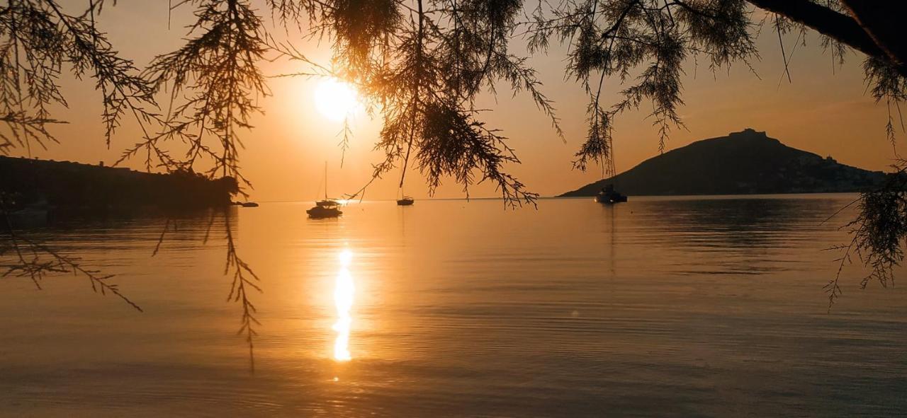 Alea Mare Hotel Алінда Екстер'єр фото